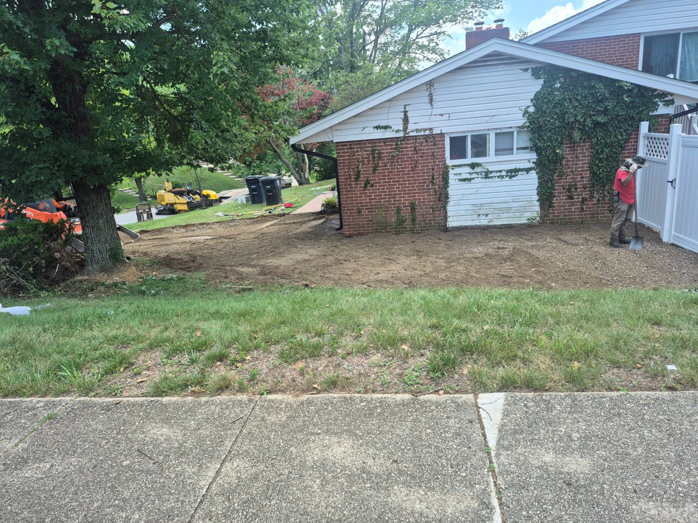 Side yard graded and prepared before paving